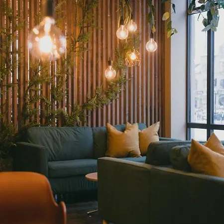 Four Monkeys Hotel Alesund