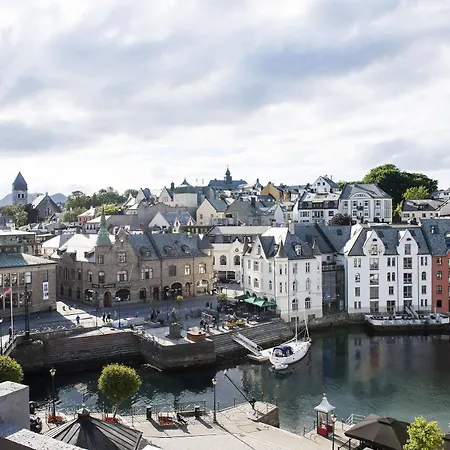 First Atlantica Hotel 3*