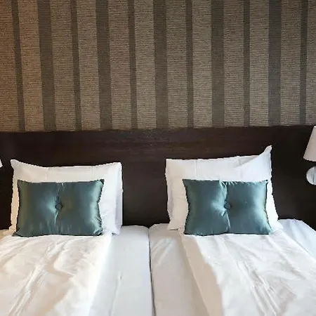 Four Monkeys Hotel Alesund