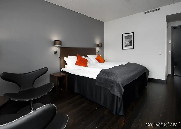 Hotel First Atlantica 3*