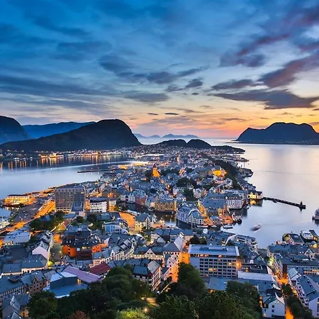 Hotel First Atlantica