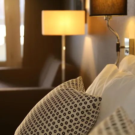 Four Monkeys Hotel 4*